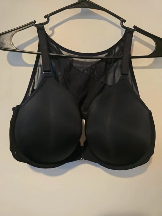 Other - Torrid Ultimate Smoothing front close underwire bra - size 40D - $60 retail